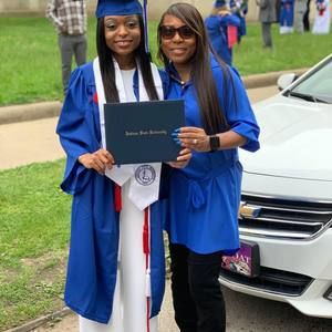 Meet your Posher, Malinda